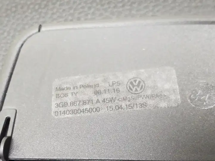 Volkswagen PASSAT B8 (2015 - ) 3G9867871A Задний подоконник — фото 2