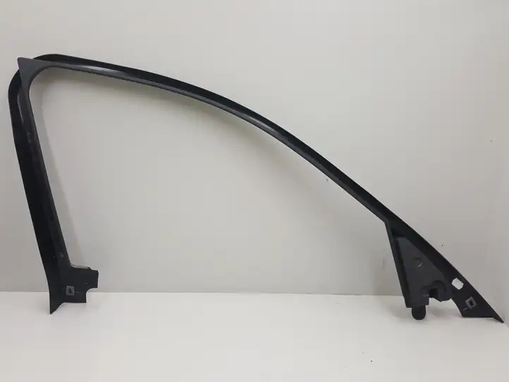 BMW 3 F30 F35 F31 (2012 - 2018) 725938206 Накладка стекла передней двери — фото 2