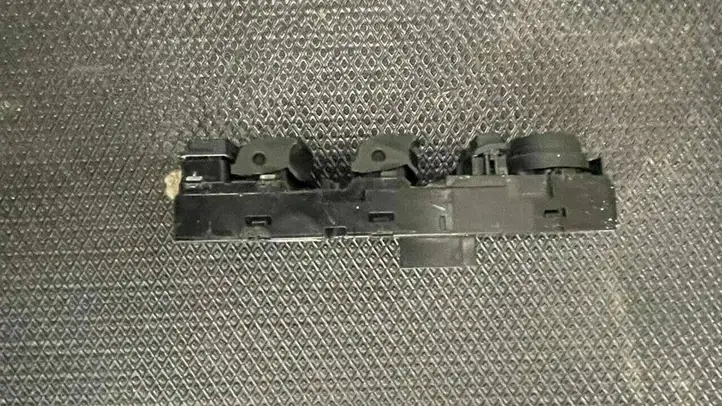 BMW 5 F10 F11 (2009 - 2016) 9241955 Блок кнопок стеклоподъемников — фото 2