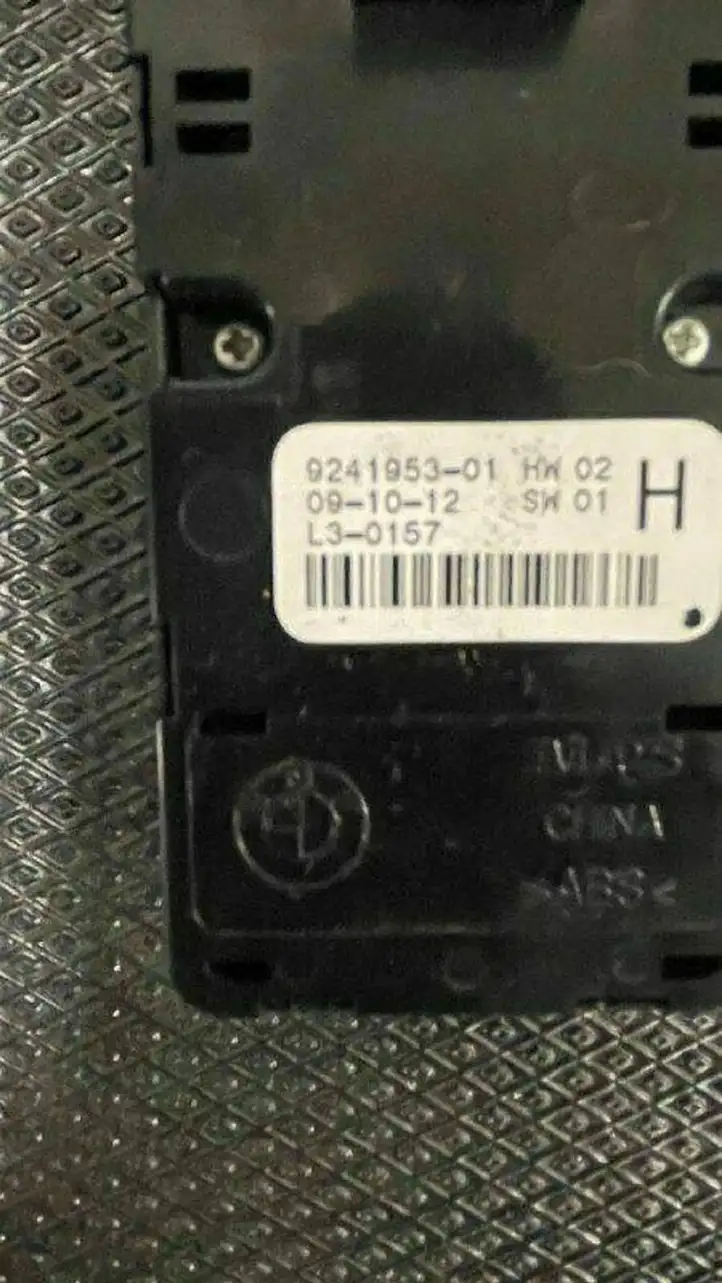 BMW 5 F10 F11 (2009 - 2016) 9241953 Блок кнопок стеклоподъемников — фото 4