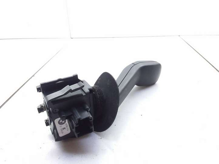 BMW 5 E39 (1996 - 2003)  01100400 Ручка поворотов/ фонарей
