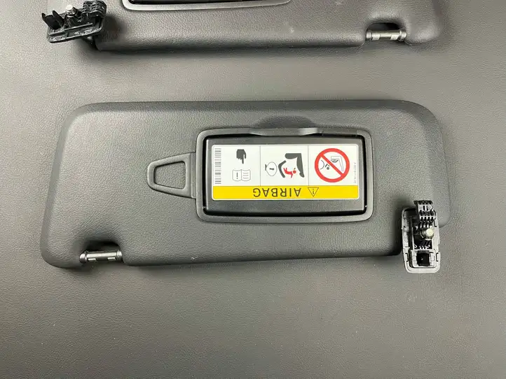 Mercedes-Benz C W205 (2014 - 2021) A20581084049H56 Солнцезащитный козырек — фото 4