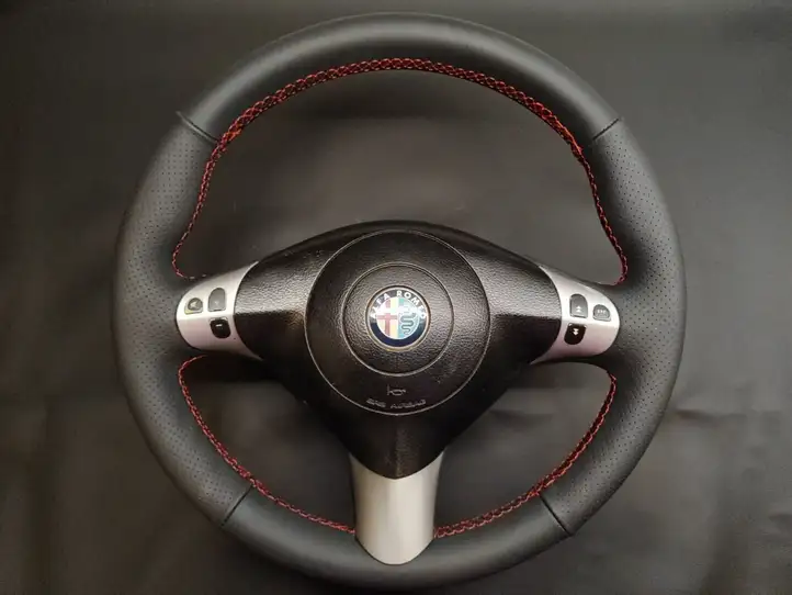 Alfa Romeo GT (2003 - 2010) Руль — фото 1