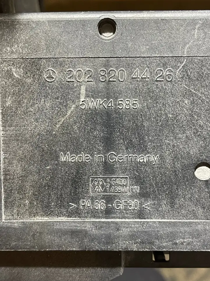 Mercedes-Benz C W203 (2000 - 2007) 2028204426 Модуль комфорта — фото 2