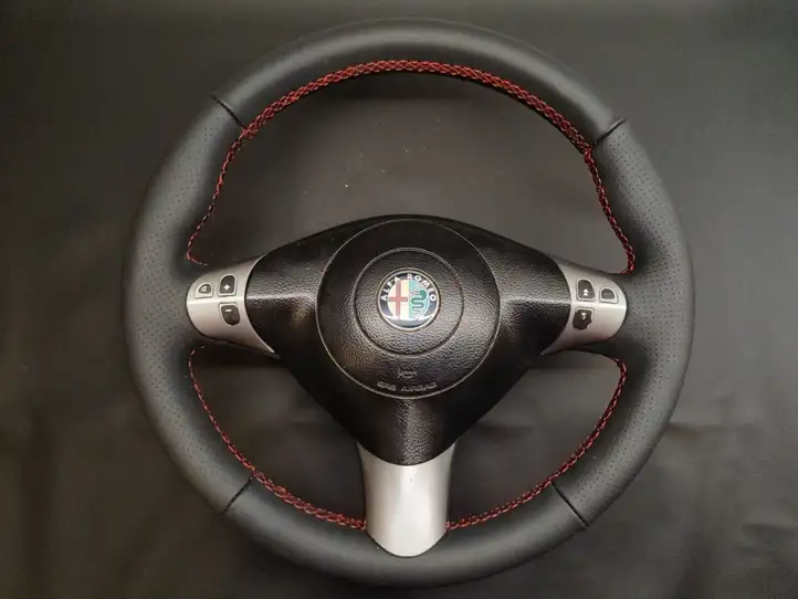 Alfa Romeo GT (2003 - 2010) Руль — фото 1