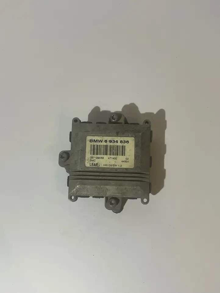 BMW 5 E60 E61 (2004 - 2010) 037199053 Блок розжига ксенона — фото 1