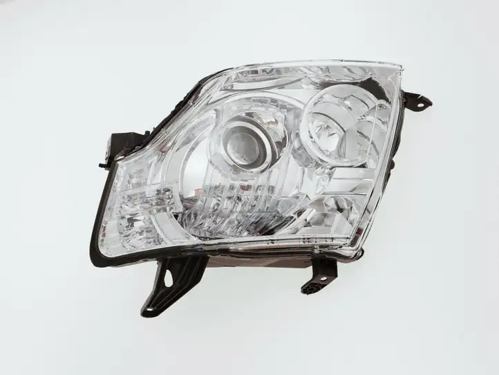 Mitsubishi Pajero (2006 - 2011) 8301A895 Передняя фара — фото 1