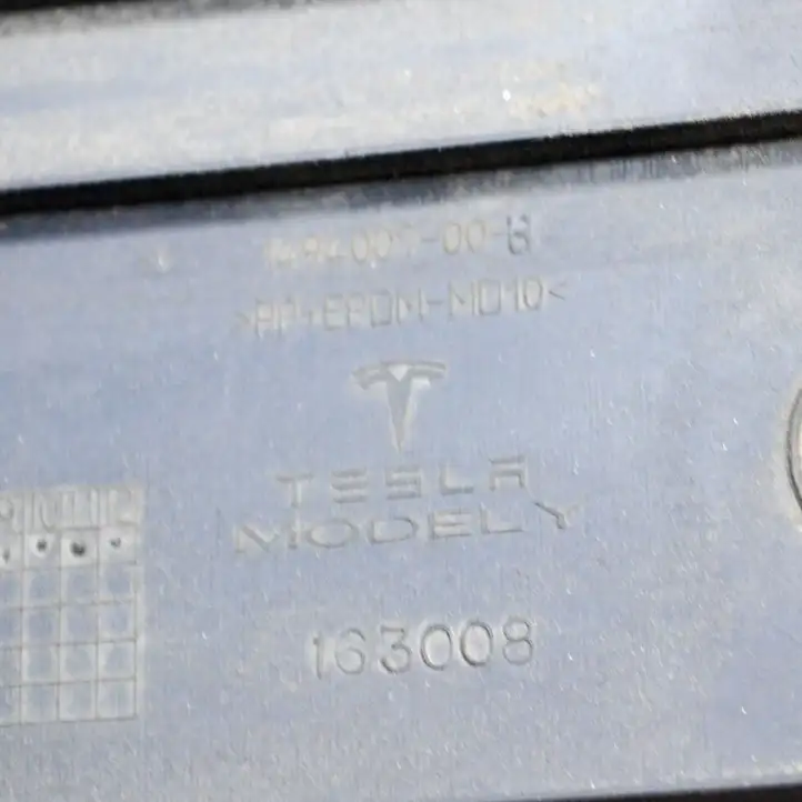 Tesla Model Y (2019 - 2024) 149400700B Защита днища — фото 5