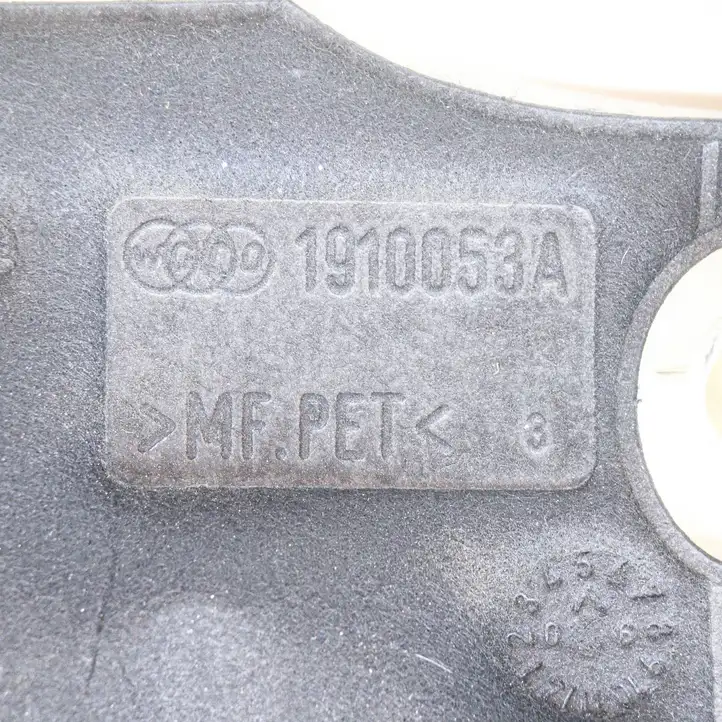 Chrysler 300 - 300C (2005 - 2011) 1910053A Крышка двигателя декоративная — фото 8