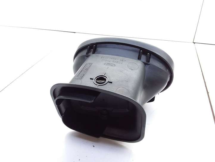 Ford Focus (1998 - 2004)  98AB19893AKW Воздушная решётка окна
