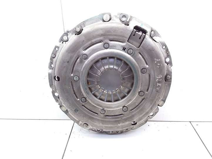 Opel Zafira (2008 - 2014)  55562298 Корзина сцепления