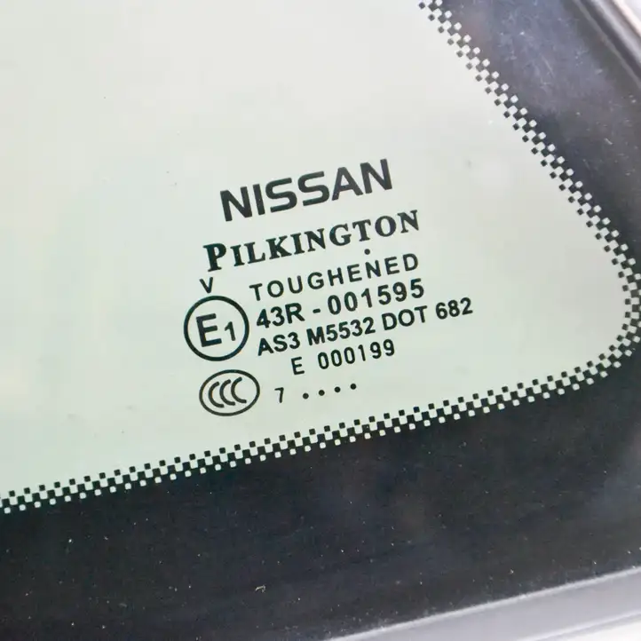 Nissan Qashqai (2013 - 2017) 833134EA0A Заднее боковое стекло — фото 7