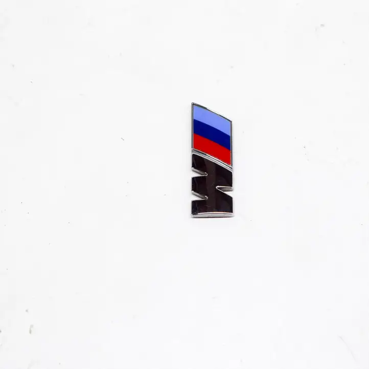 BMW 3 F30 F35 F31 (2012 - 2018) 8058882 Эмблема модели — фото 2