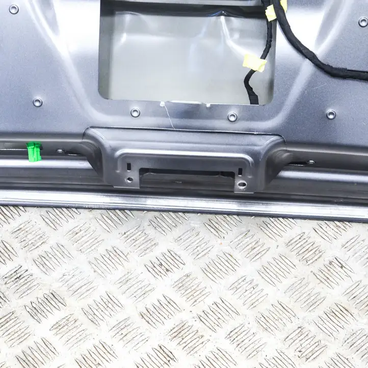 Land Rover Discovery Sport (2014 - 2019) LR061391 Крышка багажника — фото 3