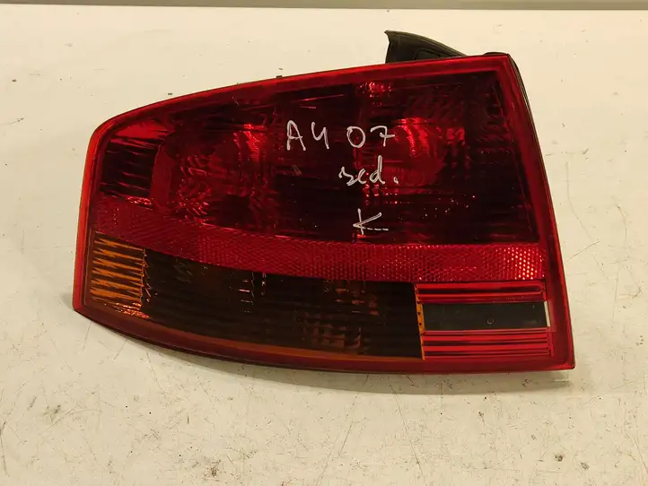Audi A4 S4 B7 8E 8H (2004 - 2009) 965083 Задний фонарь в кузове — фото 1