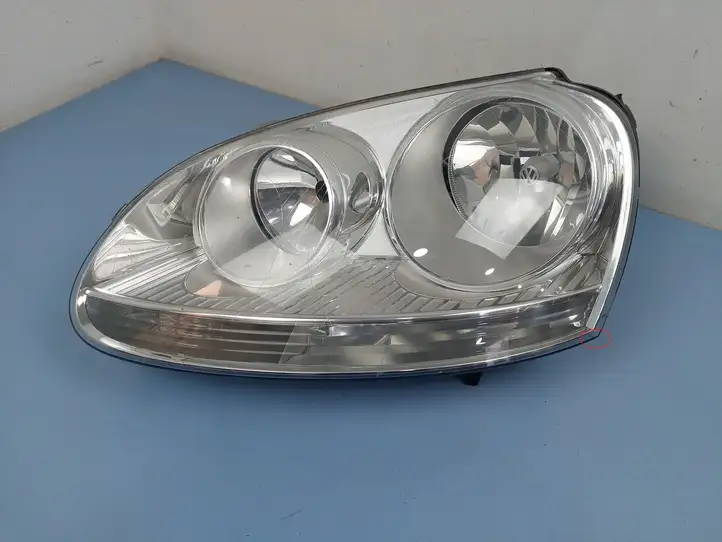Volkswagen Golf V (2003 - 2009) 1K6941005R Передняя фара — фото 1