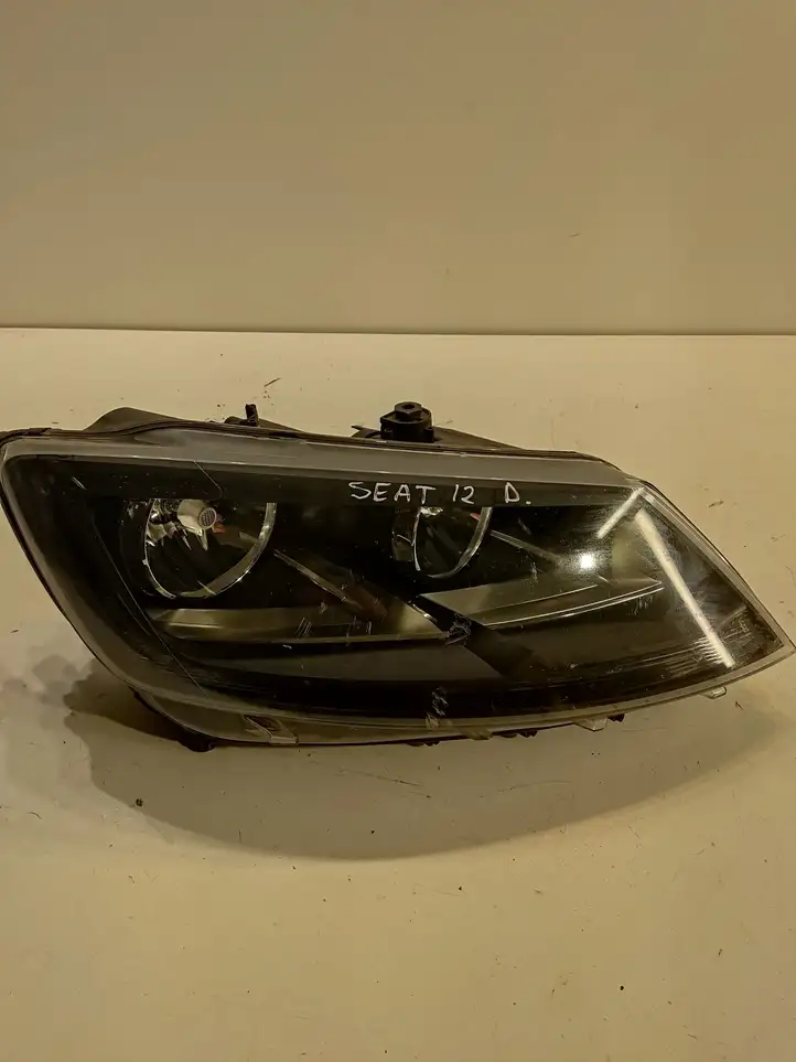 Seat Alhambra (Mk2) (2010 - 2017) 7N5941006 Передняя фара — фото 1