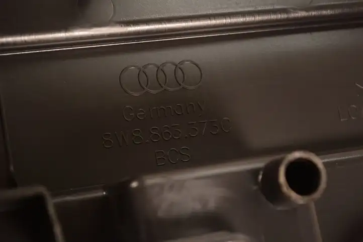 Audi A4 S4 B9 8W (2019 - ) 8W8863373C Обшивка ниши запасного колеса — фото 5