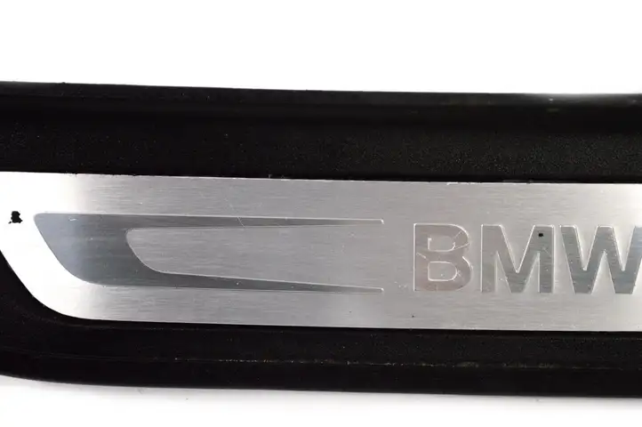 BMW 5 G30 G31 (2016 - ) 7381329 Внутренняя отделка заднего порога — фото 3