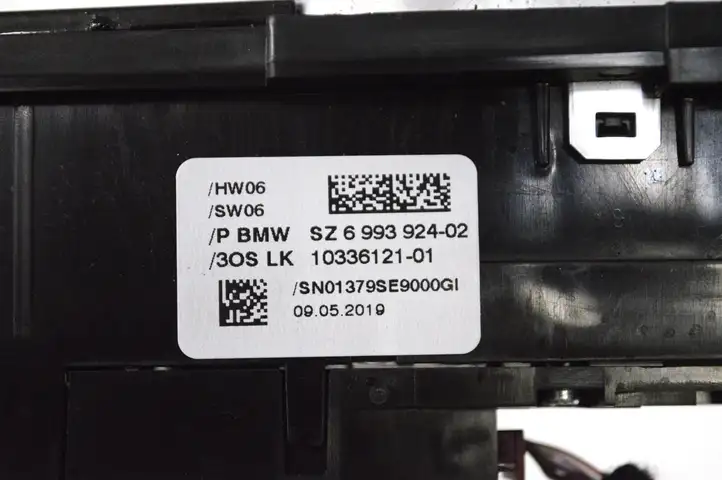 BMW 5 G30 G31 (2016 - ) 6993924 Блок кнопок на панели — фото 4