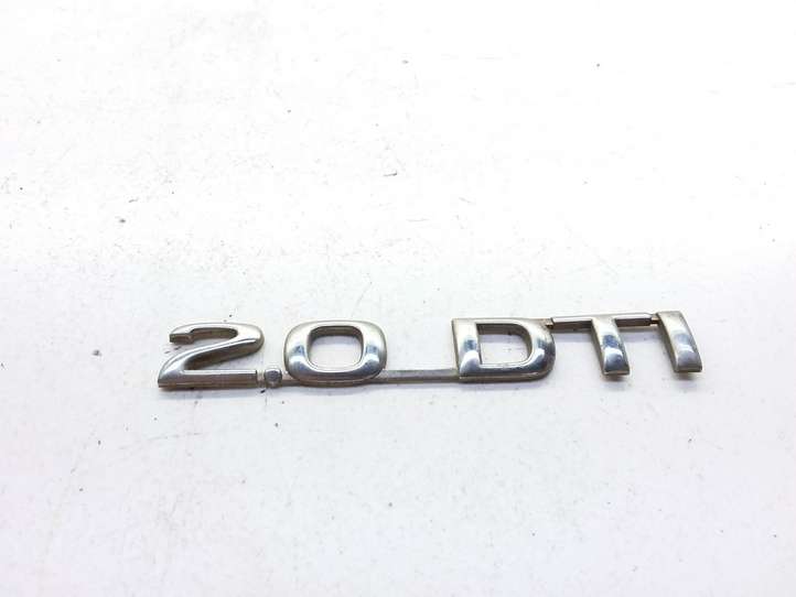 Opel Zafira (1999 - 2003)   Значок производителя / буквы модели
