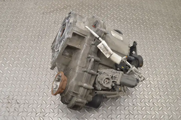 Land Rover Range Rover Sport L494 (2013 - 2017) CPLA7K780BA Раздаточная коробка — фото 1