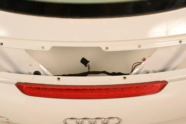 Audi TT TTS Mk2 (2010 - 2014) Крышка багажника — фото 3