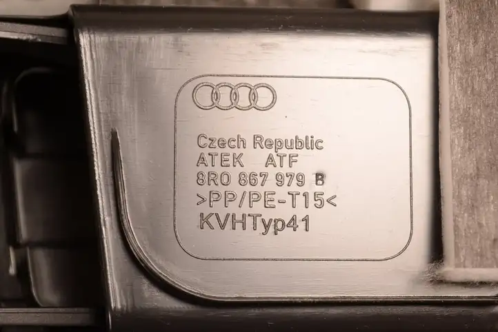 Audi Q5 SQ5 (2012 - 2017) 8R0867979B Обшивка багажника — фото 8