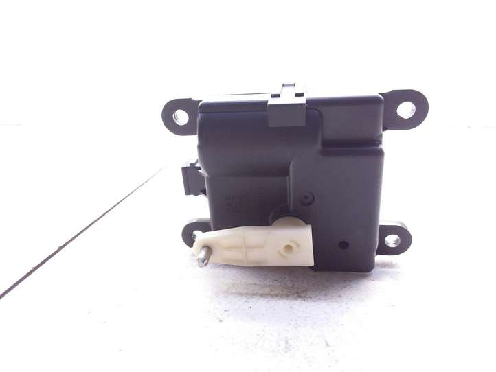 Nissan X-Trail T31 (2007 - 2014)  3J01030820 Двигатель заслонки