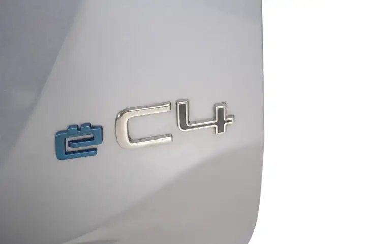 Citroen C4 (2016 - ) Крышка багажника — фото 2
