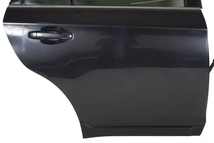 Subaru Outback (BS) (2014 - 2019) Задняя дверь — фото 2