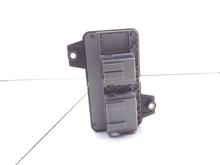 Audi A6 (1997 - 2001)  8L0959765 Включатель (включатели) памяти