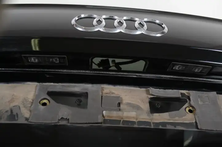 Audi Q5 SQ5 (2017 - ) Крышка багажника — фото 4