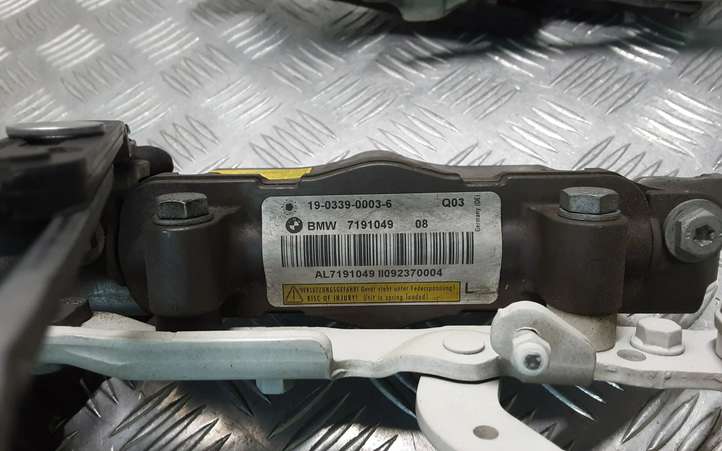 BMW 7 F01 F02 F03 F04 (2008 - 2016)  7191050 Петля (петли) капота