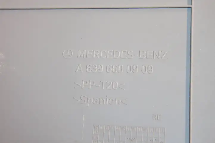 Mercedes-Benz Vito Viano W639 (2003 - 2010) A6396600909 Обшивка сидений — фото 10