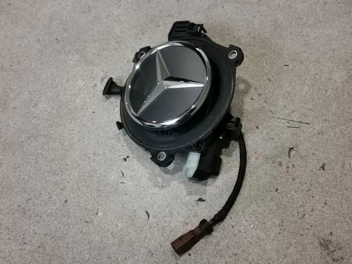 Mercedes-Benz CLS w257 (2018 - ) A0997500300 Ручка багажника с камерой — фото 7