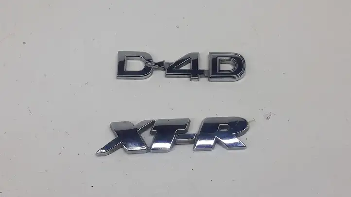 Toyota RAV 4 (XA30) (2006 - 2016) Эмблема модели — фото 2