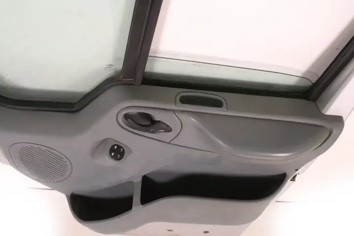 Ford Transit (2006 - 2013) Дверь — фото 11
