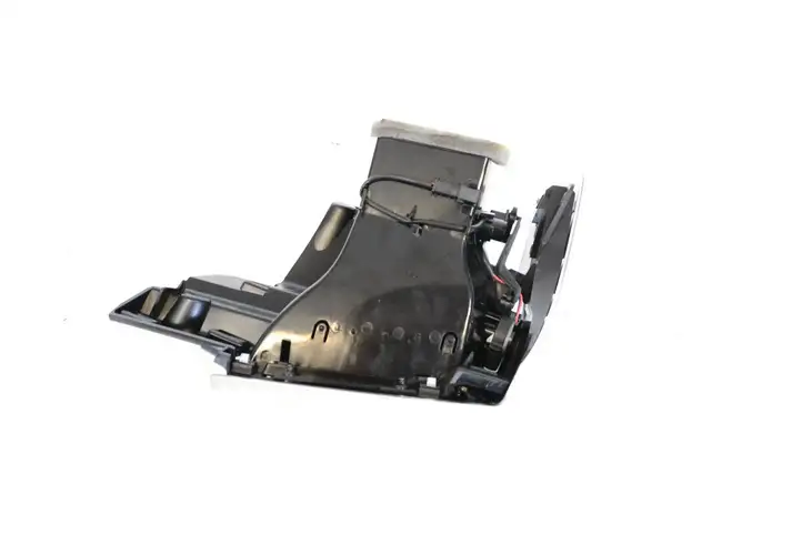 BMW X6 F16 (2014 - 2017) 9275161 Воздушная решетка панели — фото 4