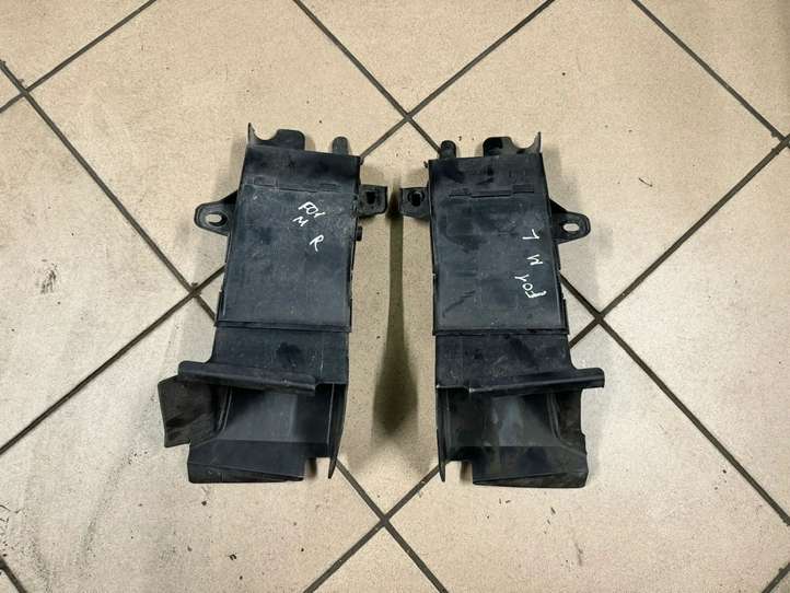 BMW 7 F01 F02 F03 F04 (2008 - 2016)  7898882 Воздушный канал для охлаждения тормозов