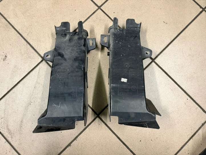 BMW 7 F01 F02 F03 F04 (2008 - 2016)  7898882 Воздушный канал для охлаждения тормозов