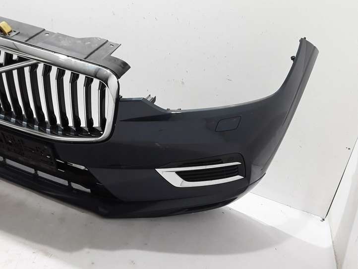 Volvo XC60 (2017 - )  31425160 Передний бампер