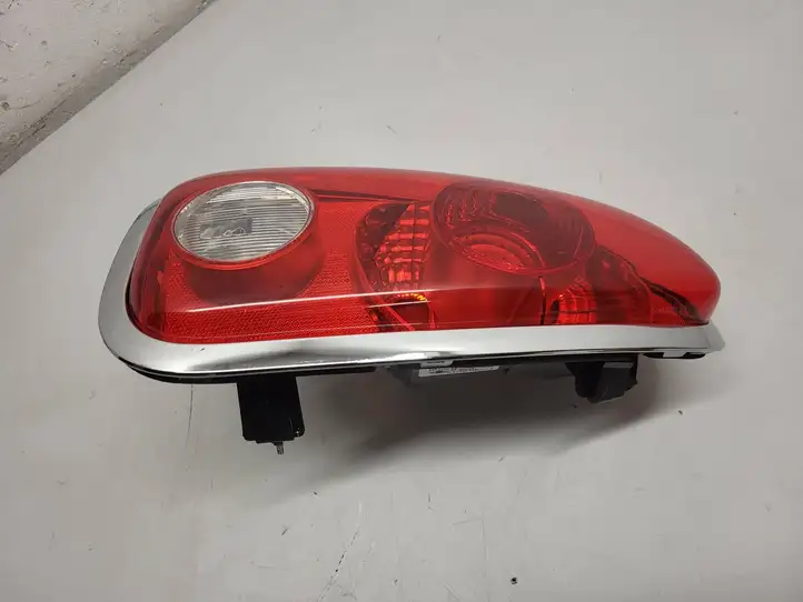 Mini Cooper Countryman R60 (2010 - 2016) 9811763 Задний фонарь в кузове — фото 1