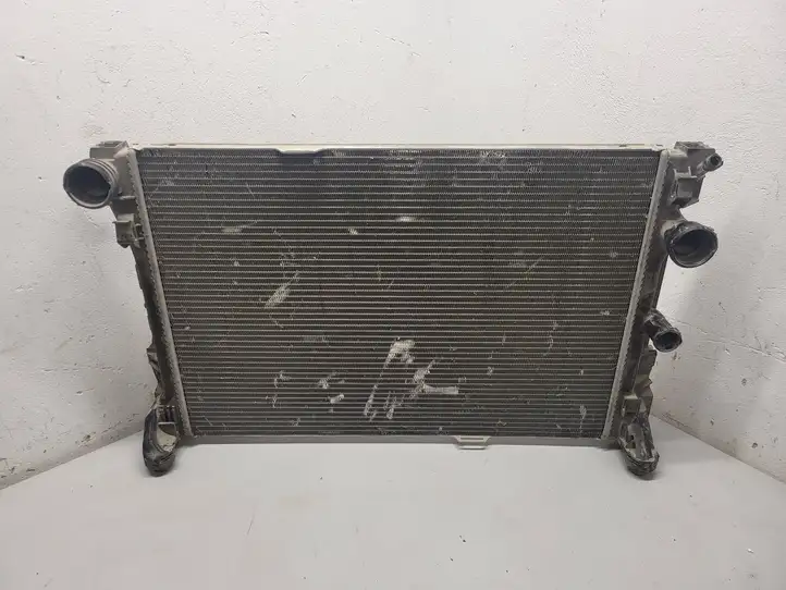 Mercedes-Benz E W212 (2009 - 2016) A2045004103 Радиатор охлаждающей жидкости двигателя — фото 2