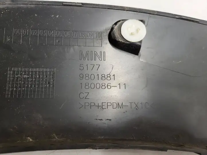 Mini Cooper Countryman R60 (2010 - 2016) 9801881 Накладка колесной арки — фото 5