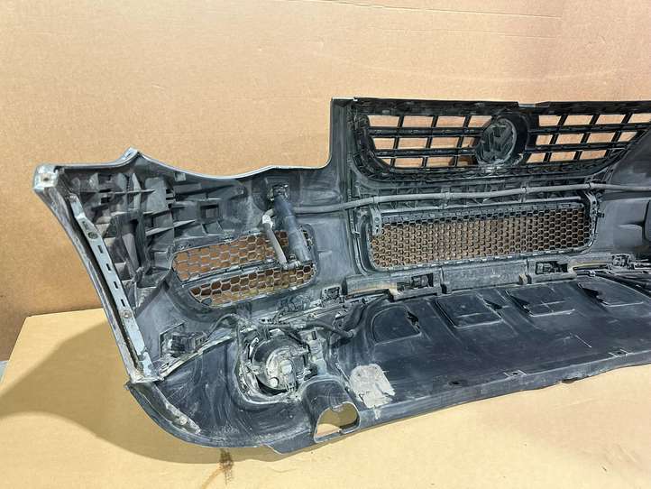 Volkswagen Touareg I (2002 - 2010)  7L0807061AC Передний бампер