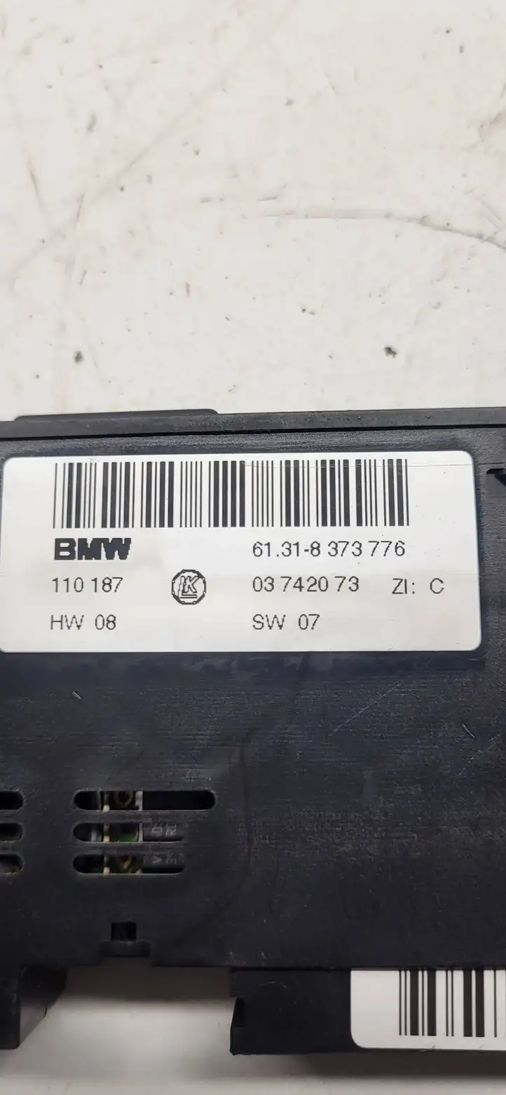 BMW 5 E39 (1996 - 2003) 61318373776 Включатель обогрева — фото 3