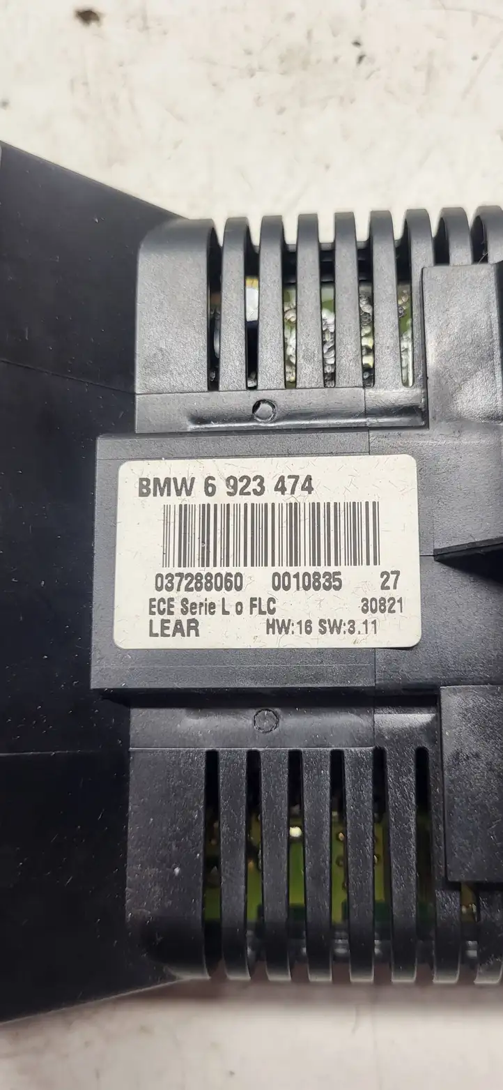 BMW 3 E46 (1998 - 2005) 6923474 Включатель фонарей — фото 3