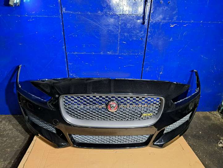 Jaguar XE (2019 - )  MX7317F003EA Передний бампер