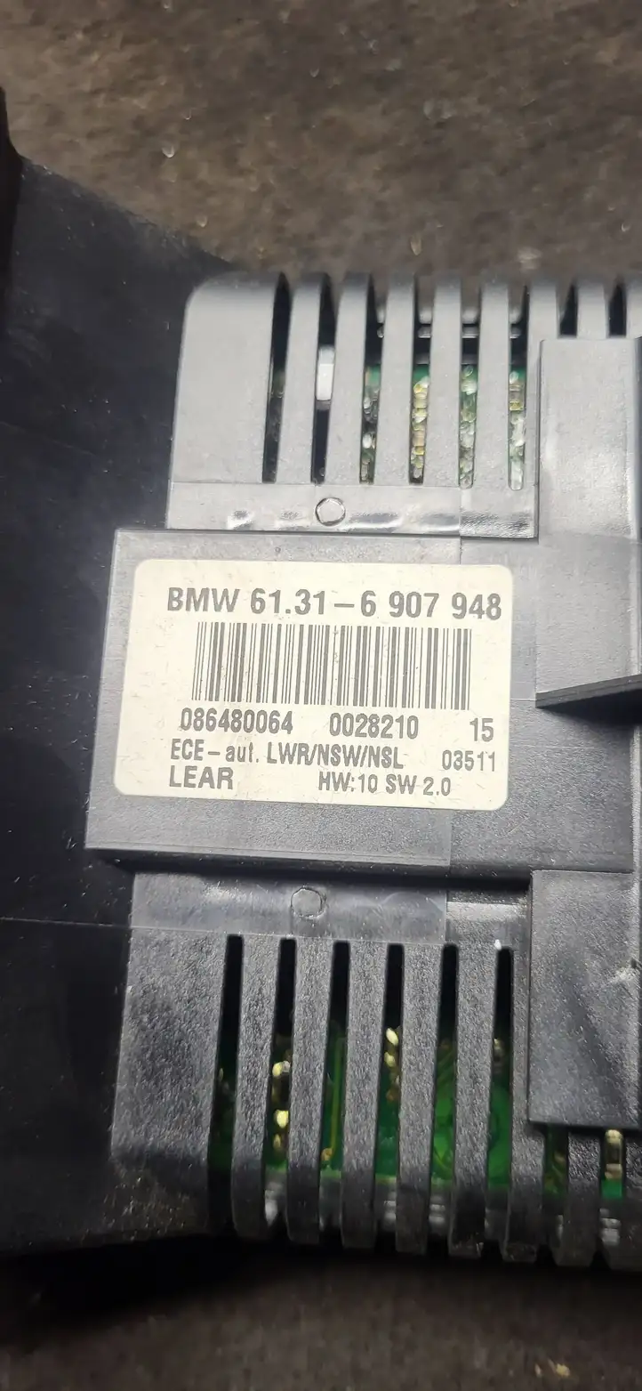 BMW 3 E46 (1998 - 2005) 6907948 Включатель фонарей — фото 3
